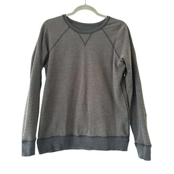 Lululemon Gray Striped Crewneck Reversible Sweatshirt Womens 4 - Picture 1 of 10